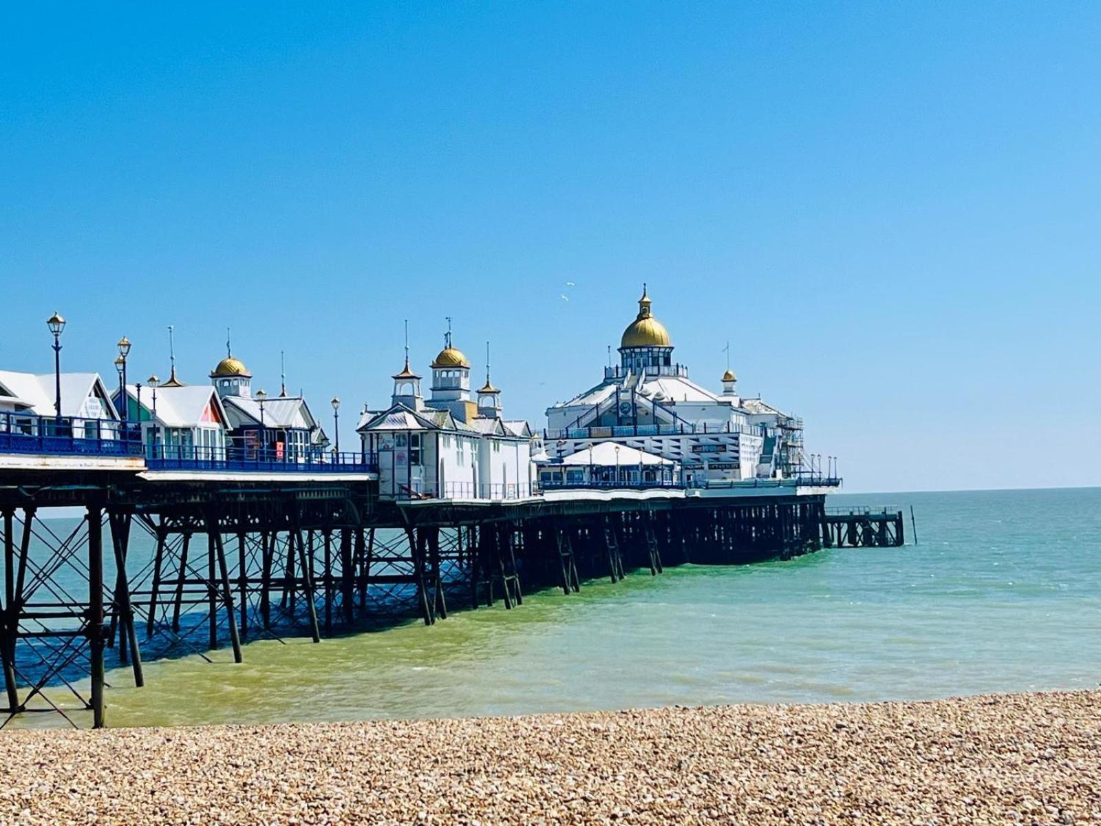 "The Italian" Seafront Apartment Eastbourne Exterior photo
